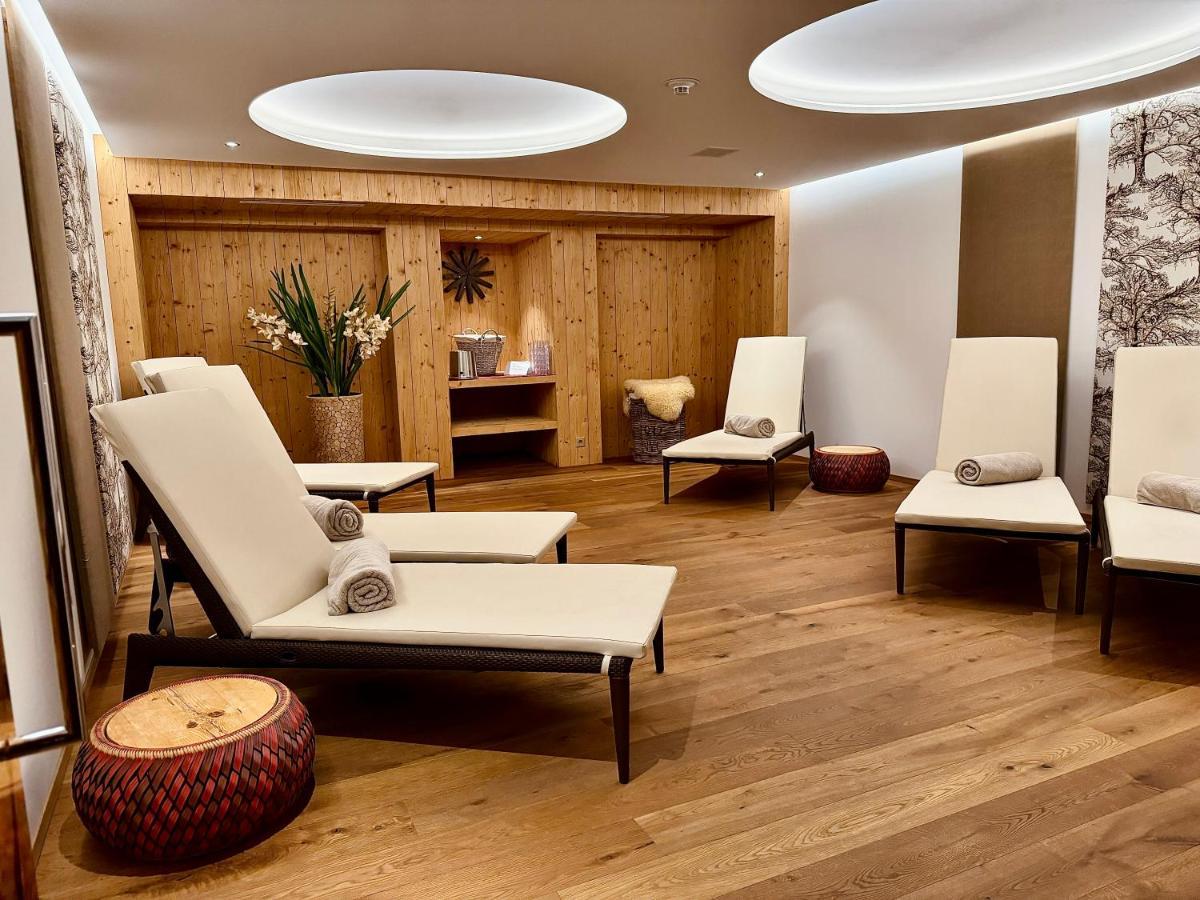 Seven Alpina Boutique Hotel Klosters Exterior photo