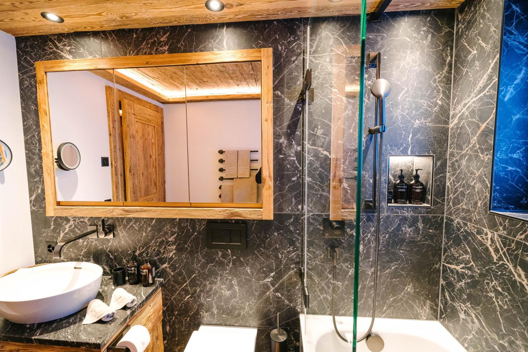 Seven Alpina Boutique Hotel Klosters Room photo